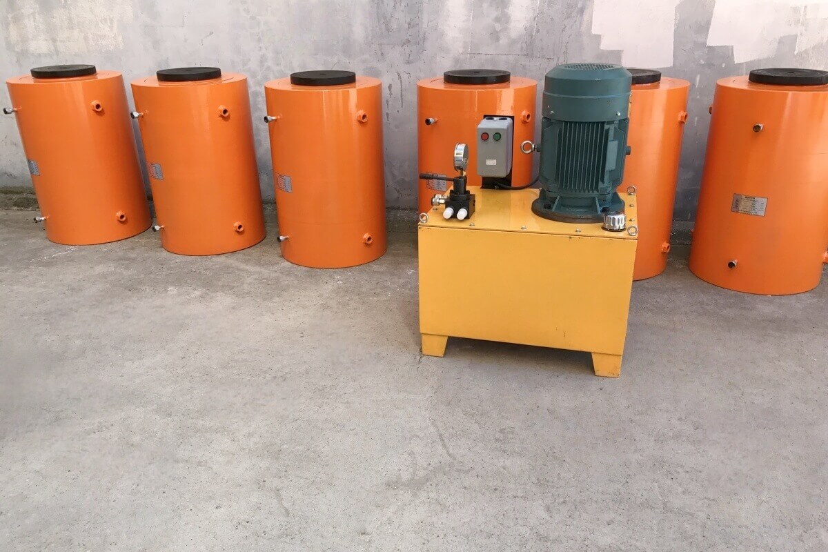 1000 Ton Double Acting Lifting Hydraulic Jack with Oil Pump