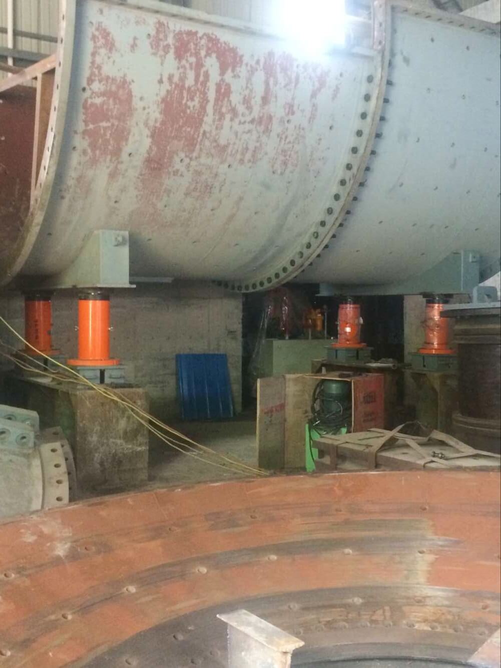 large tonnage lifting hydraulic cylinder