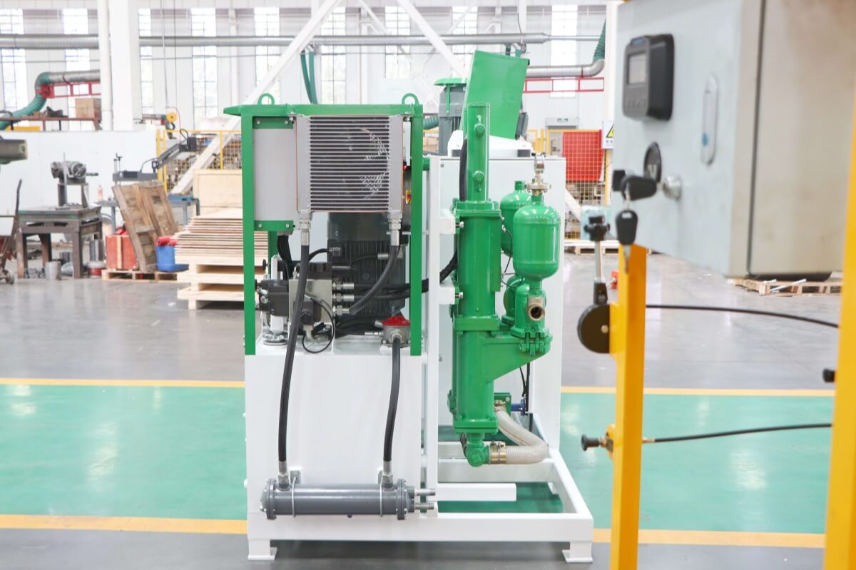 High shear colloidal bentonite mixer