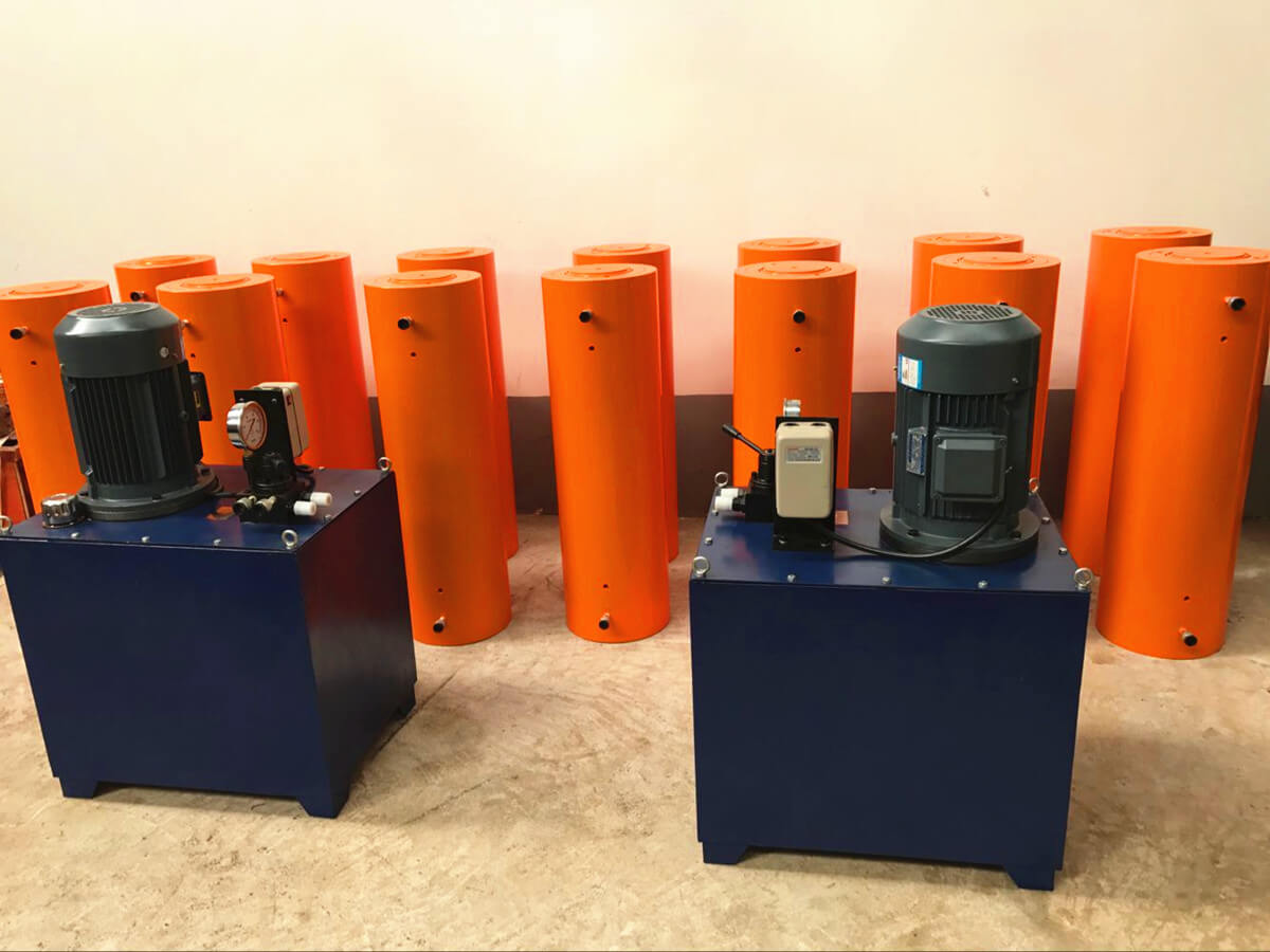 hydraulic jack with electric oil pump