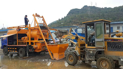 truck mounted concrete mixer pump