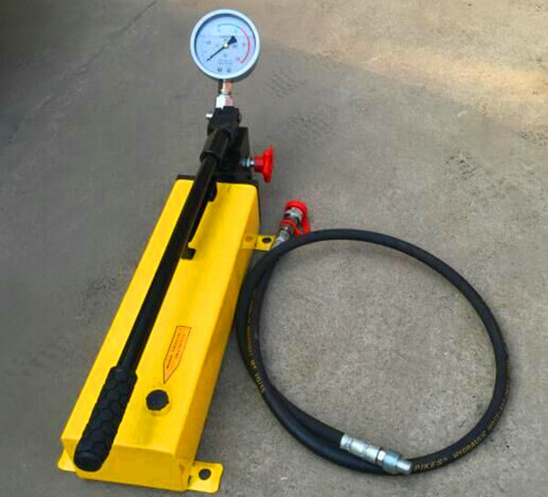 single acting hydraulic hand pump