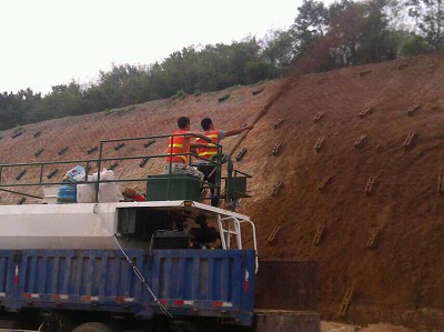 large capacity hydroseeding machine