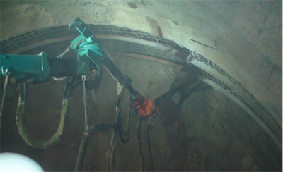 shotcrete machine with robotic arm for tunnel