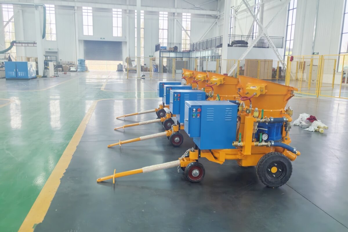 small-sized shotcrete machine for tunnels