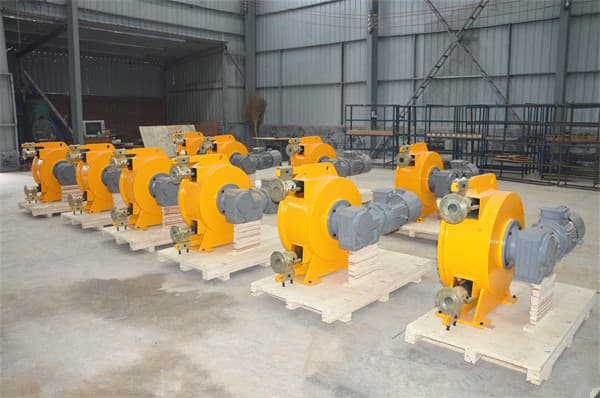 self priming transfer hose pump