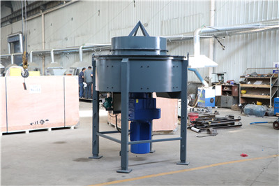 Large refractory pan mixer