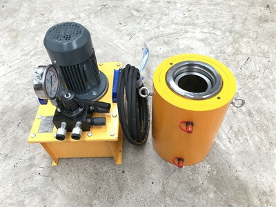 hydraulic jacks