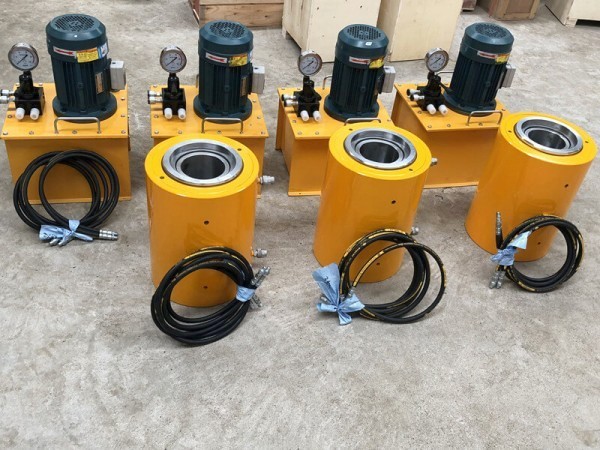 prestressed hydraulic jack