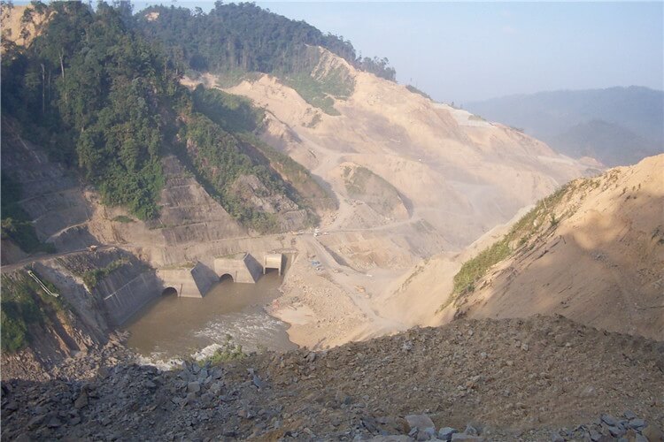concrete spraying machine for dam concrete repair