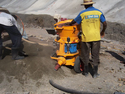 swimming pool shotcrete machine