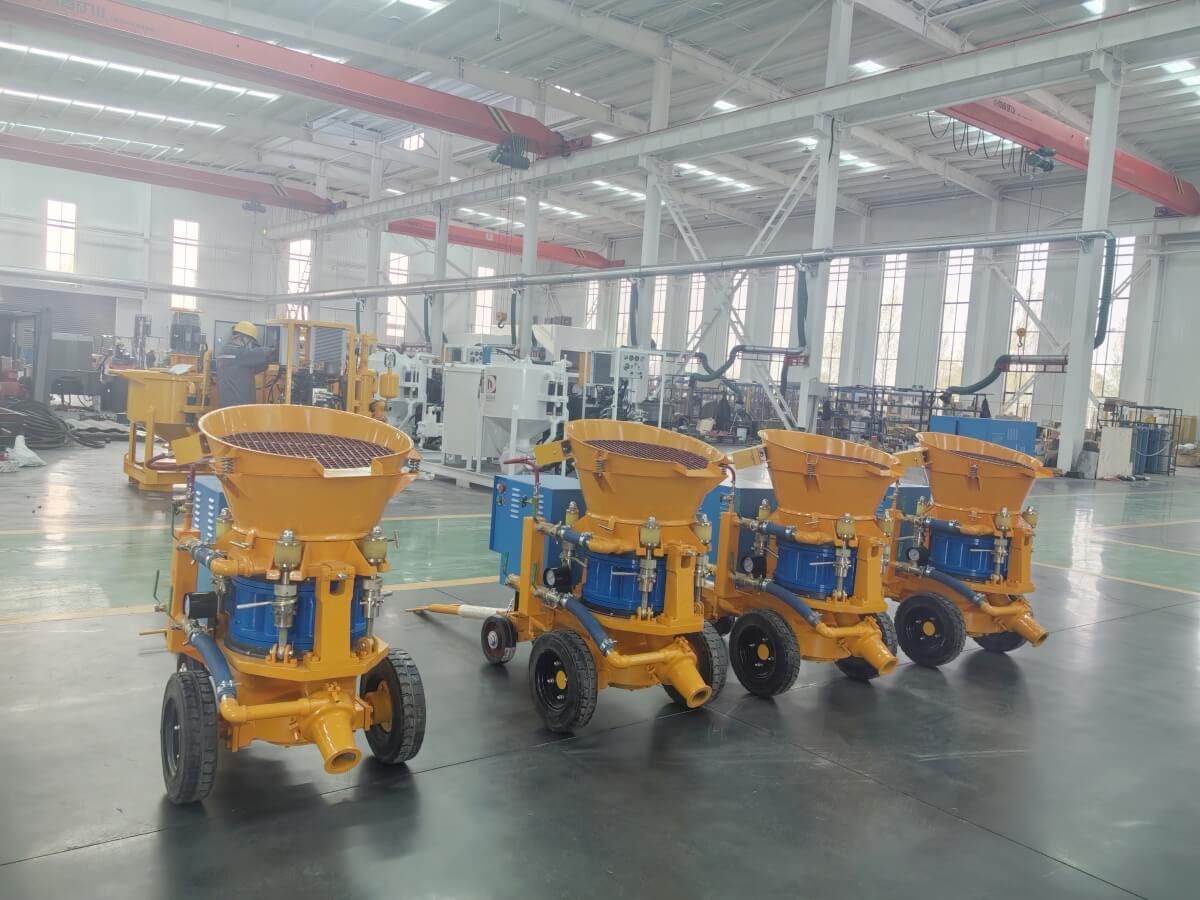 concrete spraying equipment for canal repair works