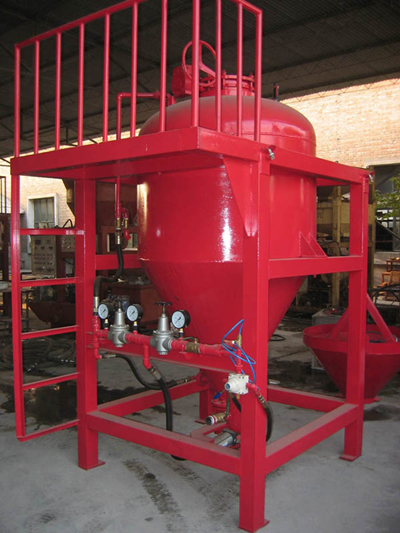 switch-plate type refractory gunning machine