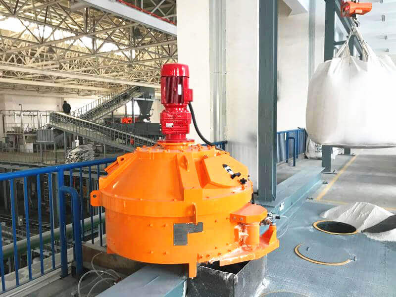 vertical shaft refractory planetary mixer