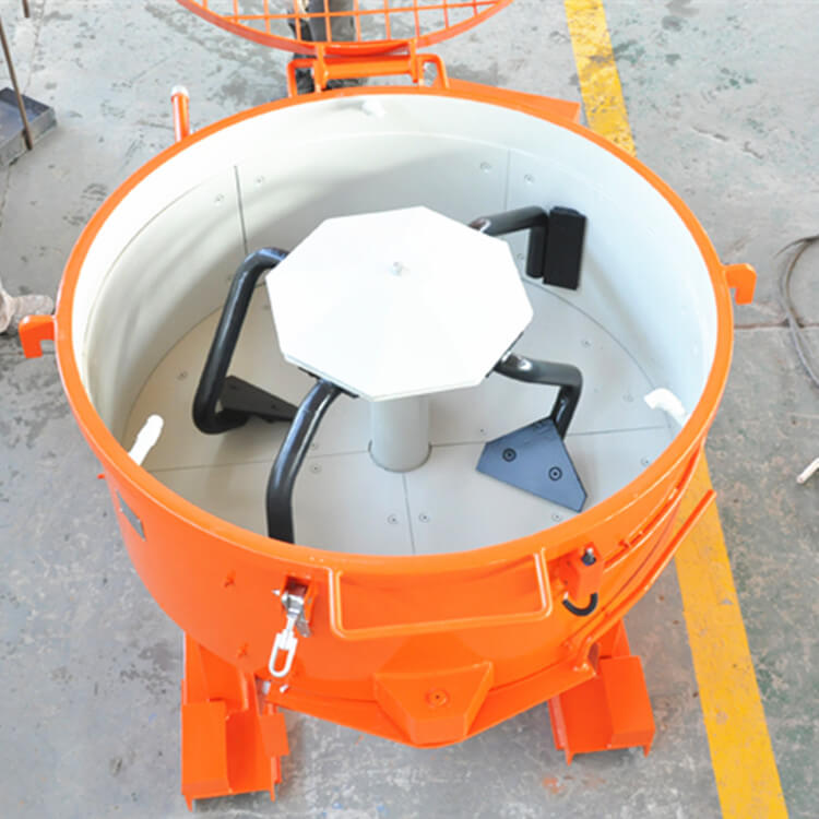 Abrasion-resistant refractory castable pan mixer