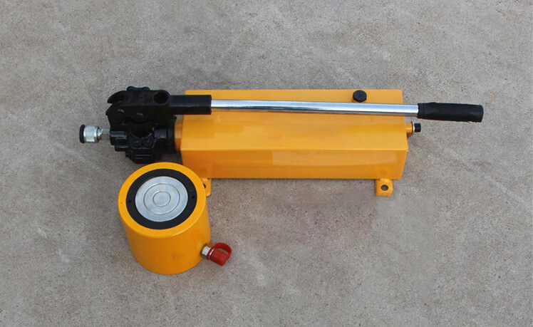 thin hydraulic jack with hand pump