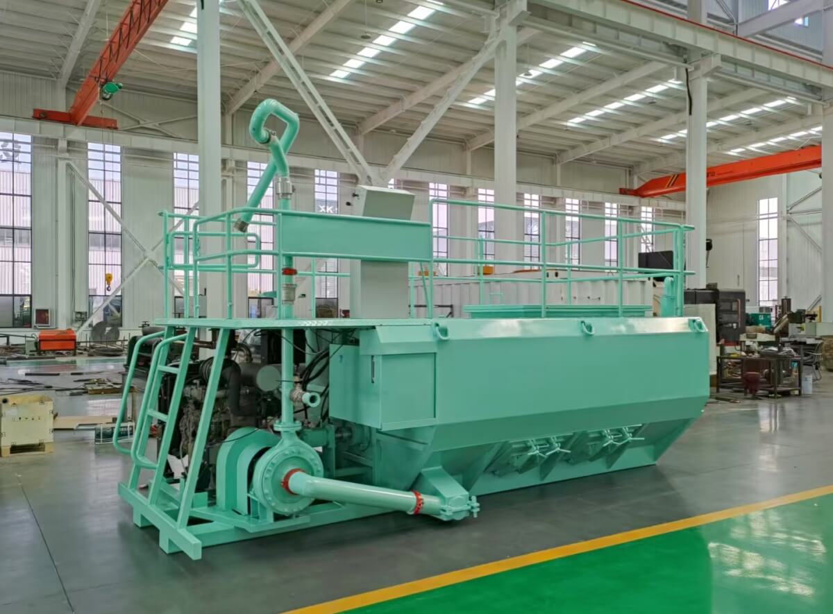 1585 gallon hydroseeder