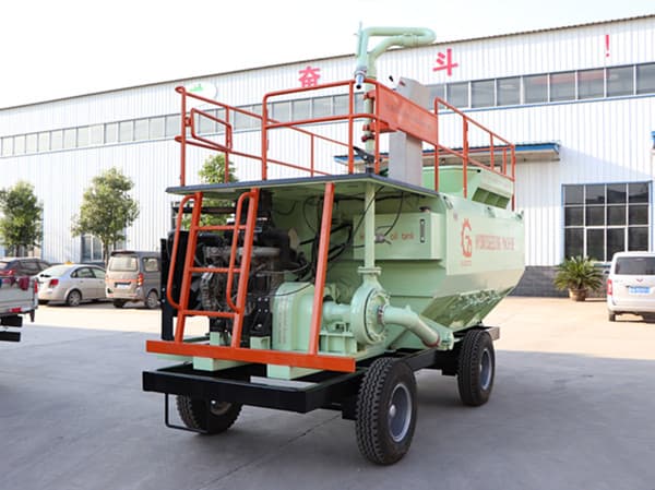 wheel-type hydroseeder