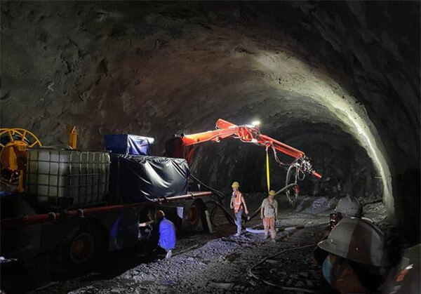 tunnel project used robotic shotcrete machine