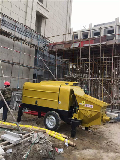 concrete pump rental cost