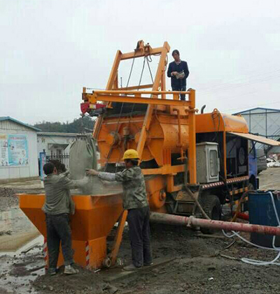 concrete mixer with pump