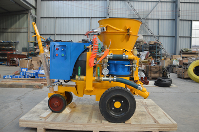 Rotary refractory gunning machine