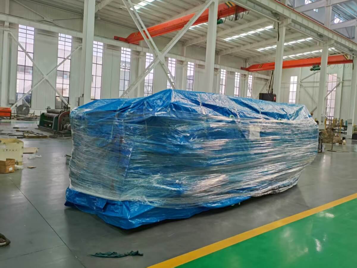 6000L soil spraying machine package and shippment