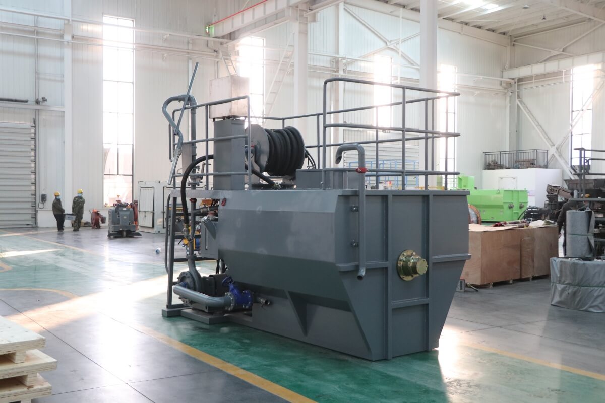 Small hydroseeding machine