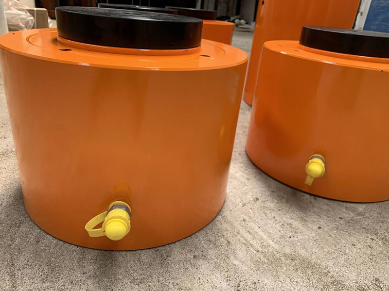 ultra-thin hydraulic jack