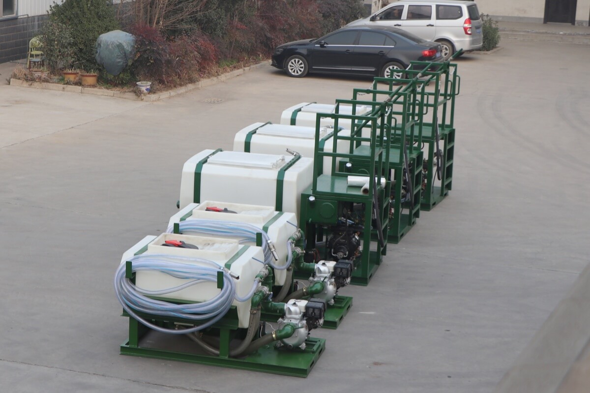 1000L polyethylene tank hydroseeder
