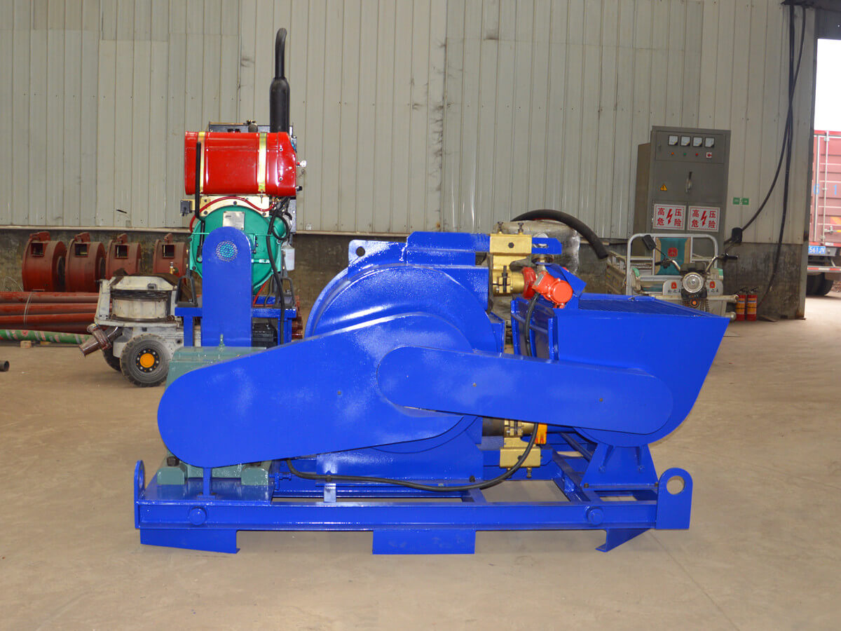 Squeeze hose pump with diesel engine
