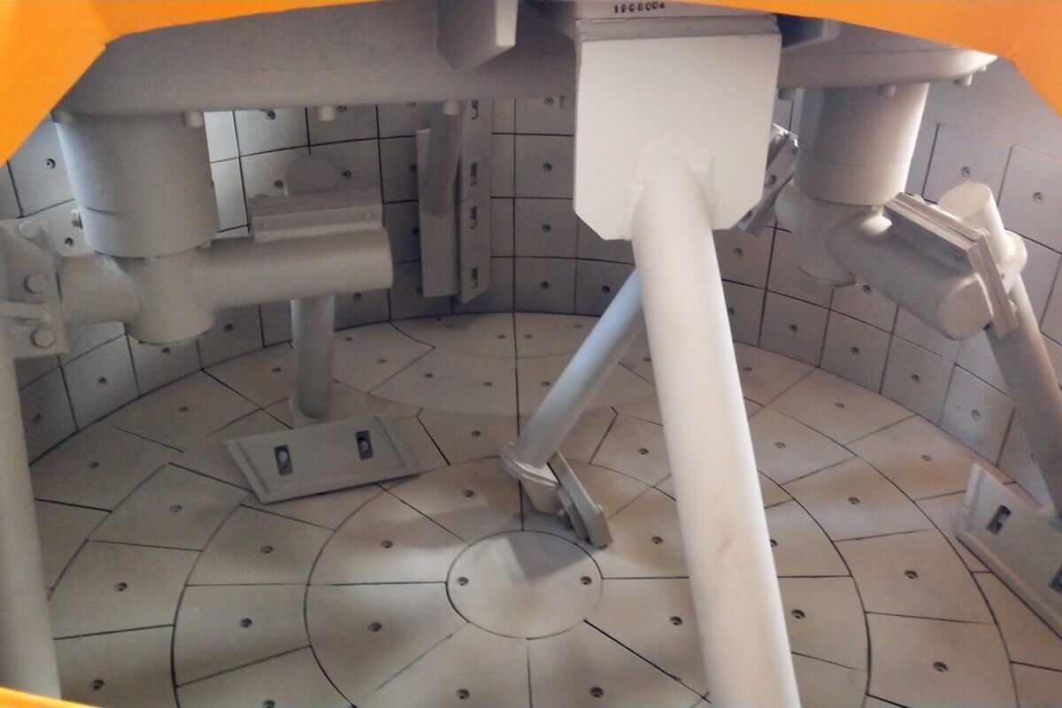 Mixing device