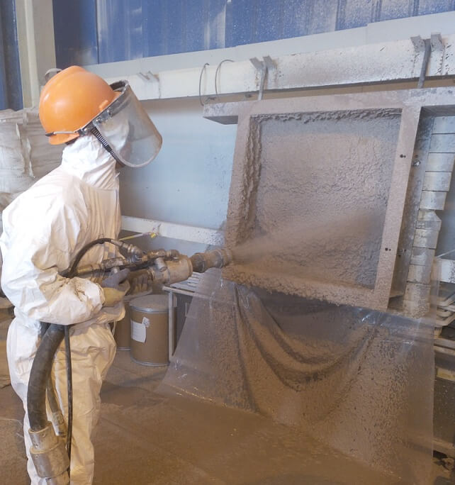 refractory gunning machine spraying effect