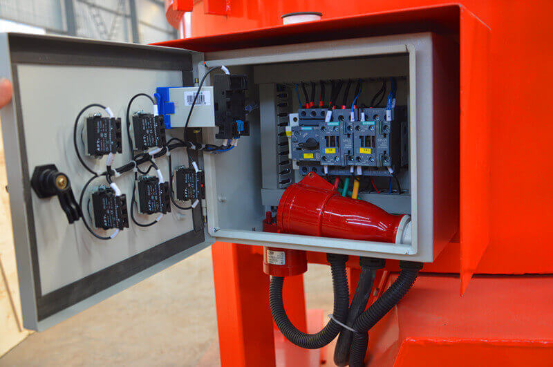 Internal structure of electric control box pan mixer