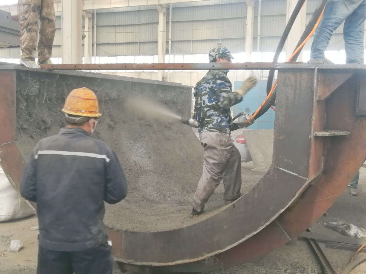refractory gunning machine spraying effect