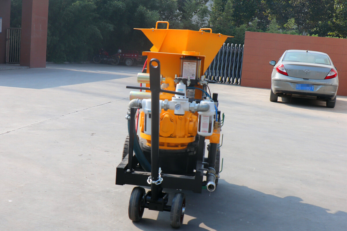 concrete spraying and conveying machine manufacturer