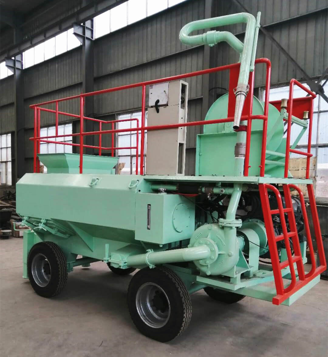 Hydroseeder Machine With Wheels