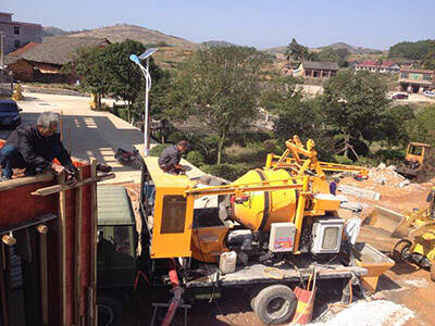 concrete mixer pump used in hilly narrow place
