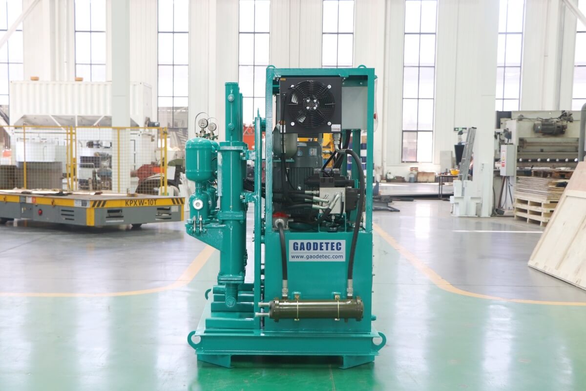 Adjustable grouting pressure hydraulic grout pump
