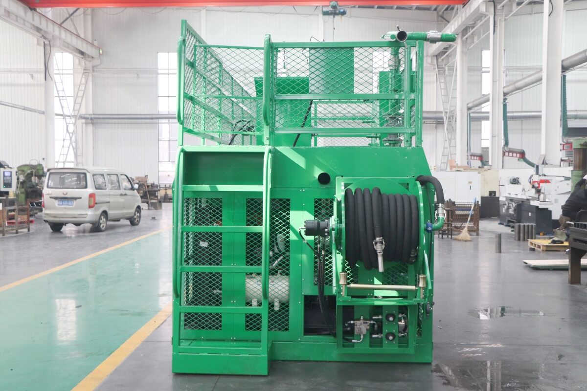 hydroseeder with Cummins engine