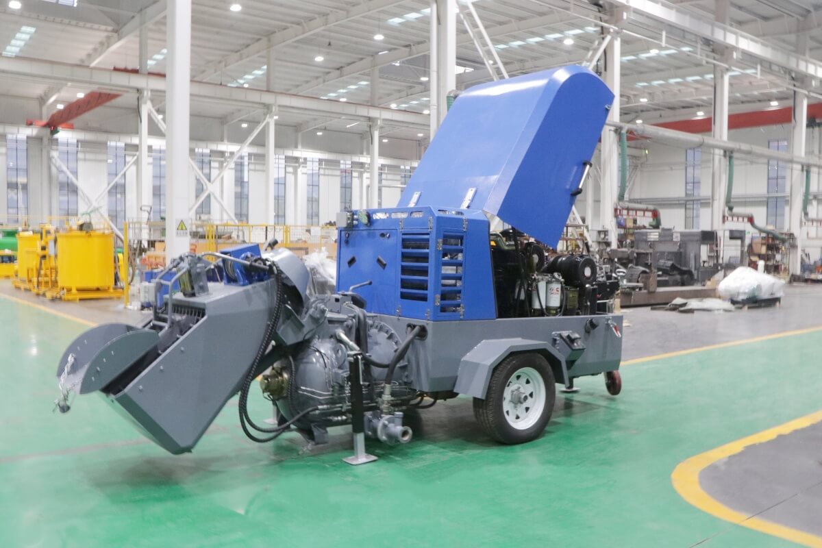 diesel pneumatic conveyor for screeds