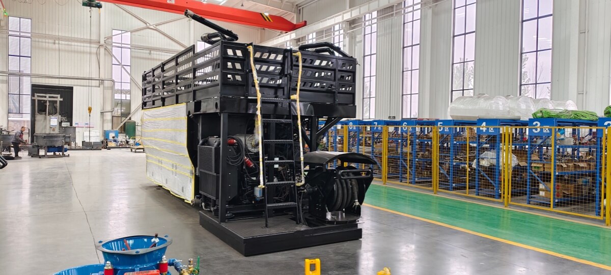 Cummins diesel engine large capacity hydroseeder