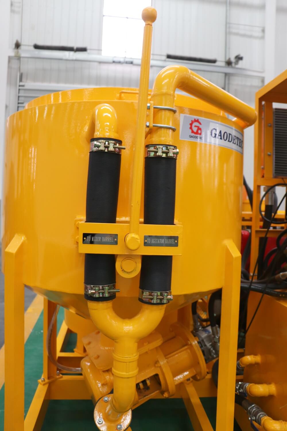 Squeeze handle of grout station