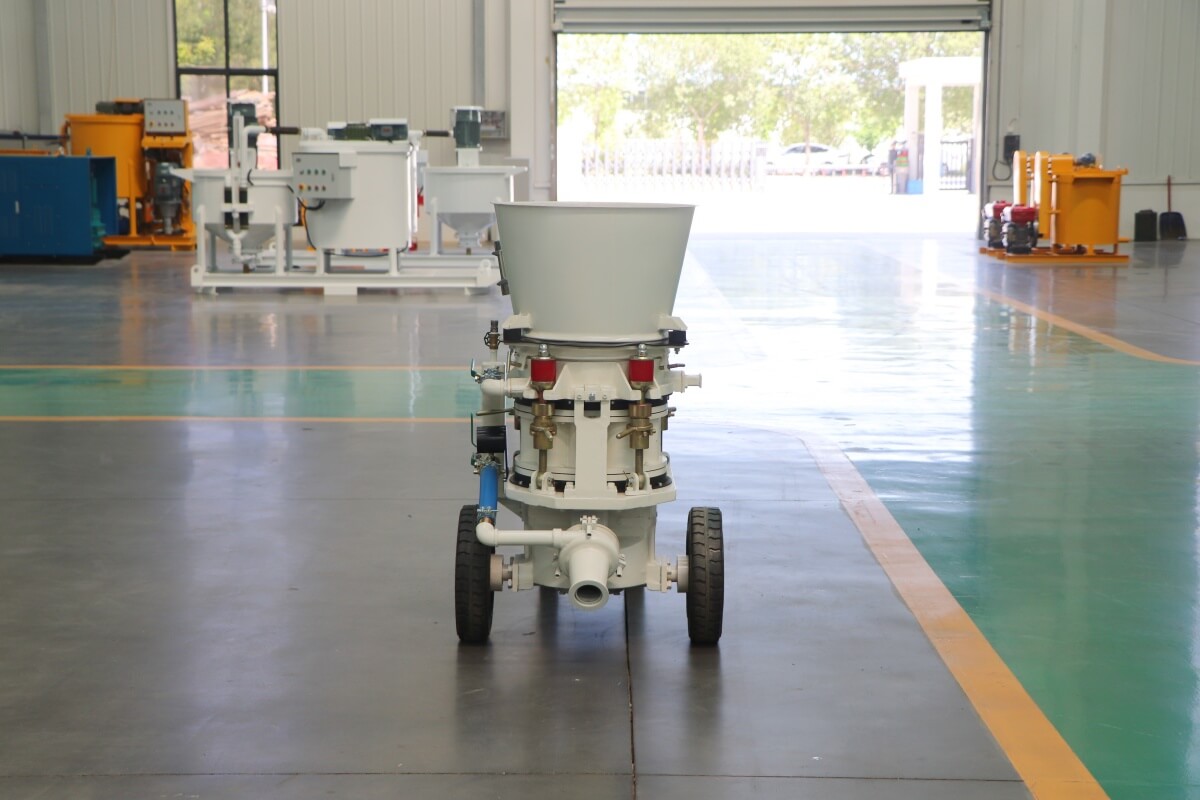 Electric motor dry mix refractory gunning machine