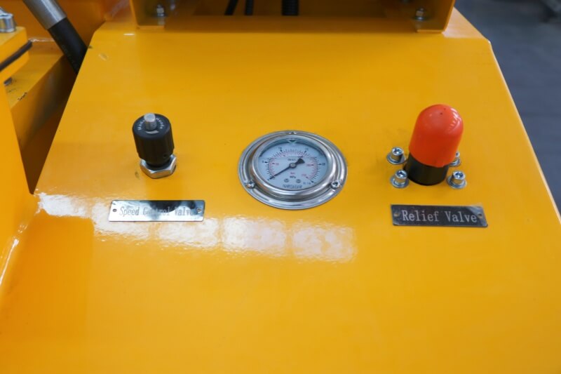 High pressure vertical grouting pump