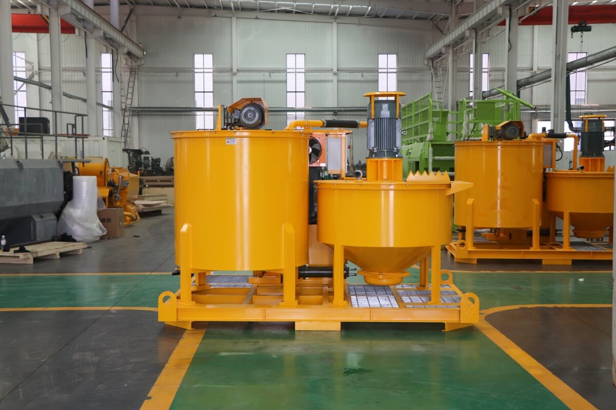Integrated grout mixing and pumping station