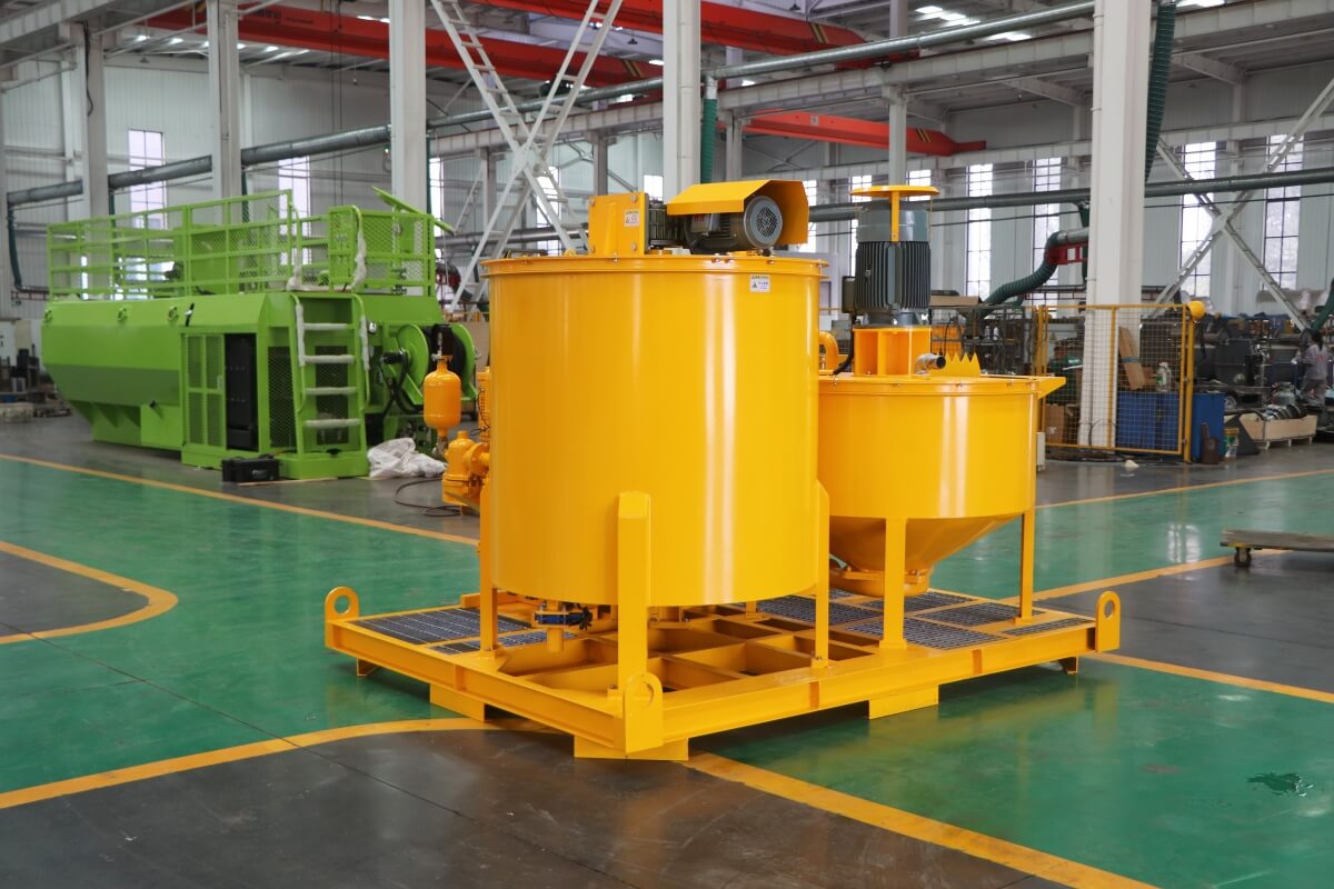 Integrated grout mixing and pumping station